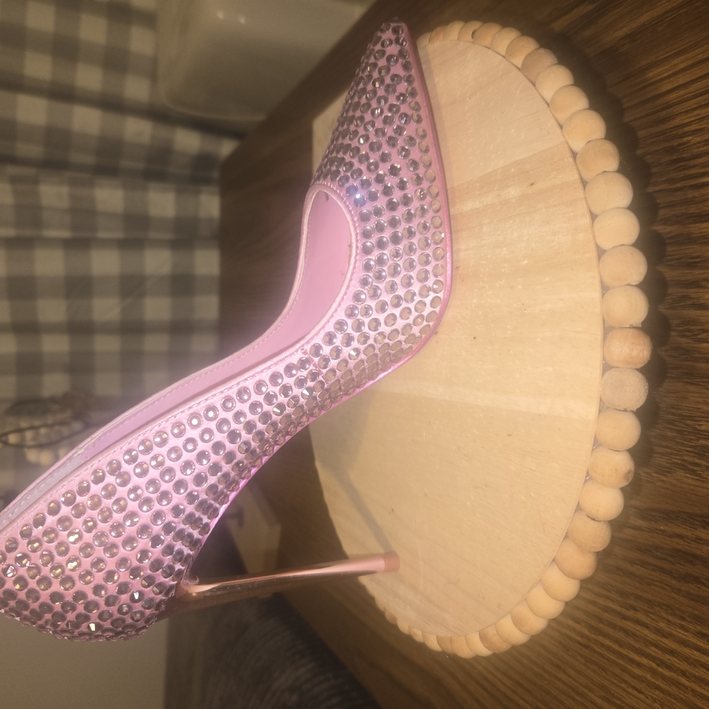 Elegant Pink NWOT Micahel Kors Rhinestone Women's Heels 7.5